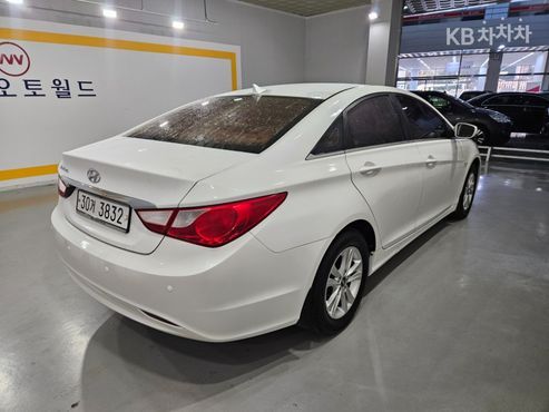 Hyundai Sonata Grand — пробег 131 619 км — фото 5 из 5