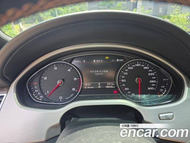 Audi A8 из Кореи Encar