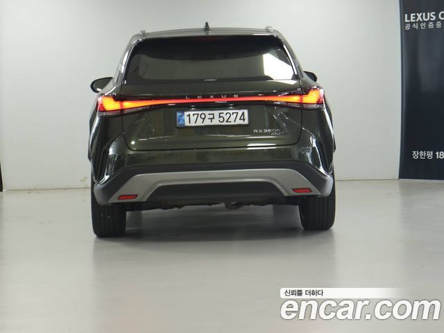 Lexus RX Luxury — пробег 22 000 км — фото 4 из 5