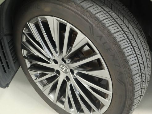 Lexus RX Luxury — пробег 22 000 км — фото 5 из 5