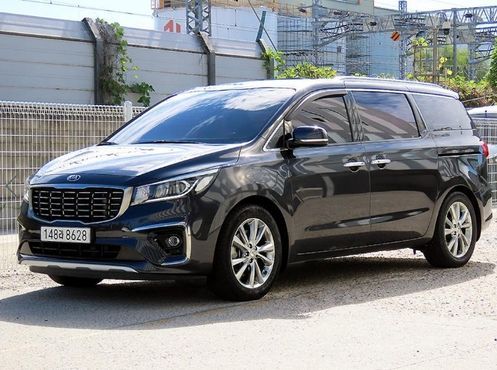 Kia Carnival 9-Seater Prstige — пробег 100 025 км — фото 1 из 5