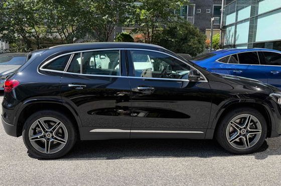 Mercedes-Benz GLA-Class GLA250 4MATIC — пробег 200 км — фото 3 из 5