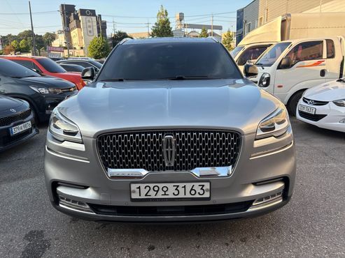 Lincoln Aviator 3.0 Reserve AWD — пробег 203 546 км — фото 1 из 5