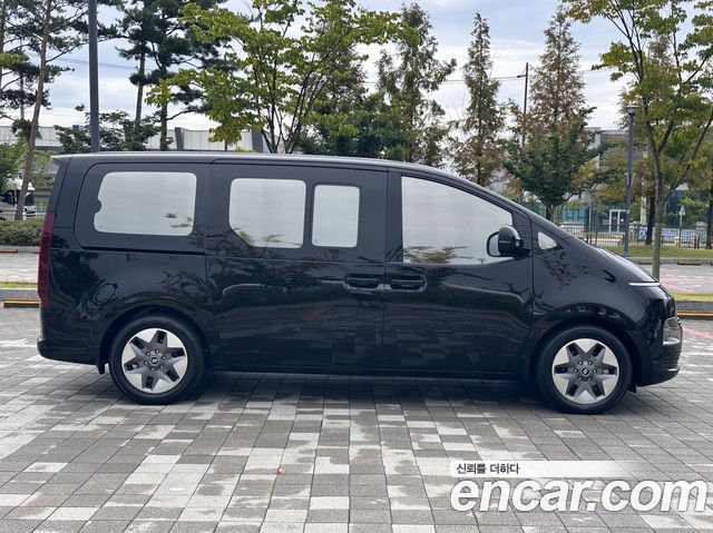 Hyundai Staria Tourer 11-Seater Modern — пробег 90 444 км — фото 3 из 5