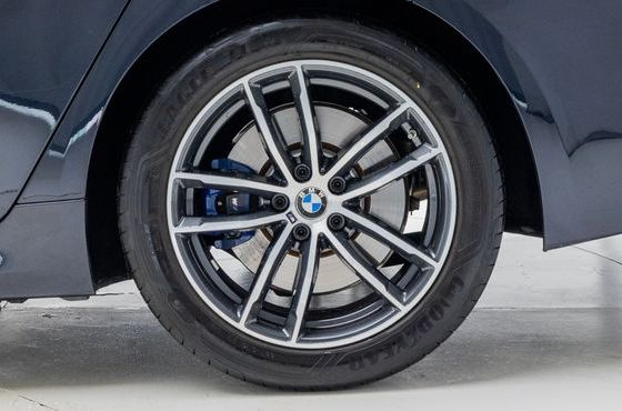 BMW 5-Series 523d M Sport — пробег 44 500 км — фото 5 из 5
