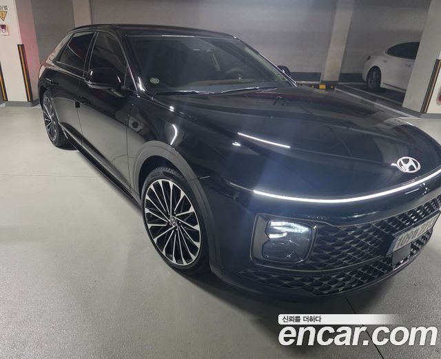 Hyundai Grandeur Calligraphy — пробег 13 000 км — фото 1 из 5