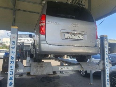 Hyundai Starex 3-Seater VAN Smart — пробег 186 097 км — фото 2 из 2