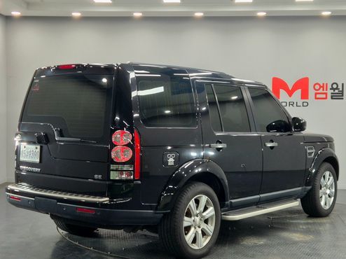 Land Rover Discovery 3.0 SDV6 SE — пробег 158 810 км — фото 2 из 5