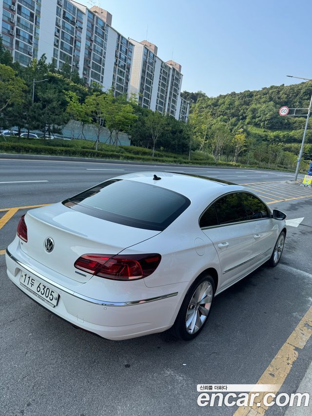 Volkswagen CC 2.0 TDI BlueMotion — пробег 175 км — фото 2 из 5
