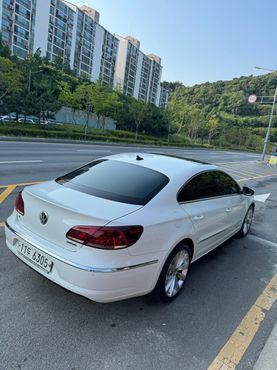 Volkswagen CC 2.0 TDI BlueMotion — пробег 175 км — фото 2 из 5