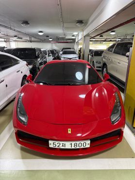 Ferrari 488 3.9 — пробег 27 000 км — фото 3 из 5