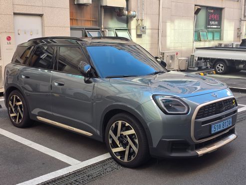 Mini Countryman ALL4 SE Favoured — пробег 25 299 км — фото 3 из 5