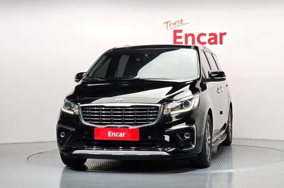 Kia Carnival 9-Seater Luxury — пробег 107 378 км — фото 3 из 5