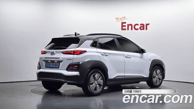 Hyundai Kona Premium — пробег 74 623 км — фото 2 из 5