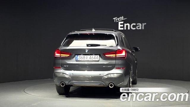BMW X1 xDrive 20i M Sport — пробег 96 095 км — фото 4 из 5