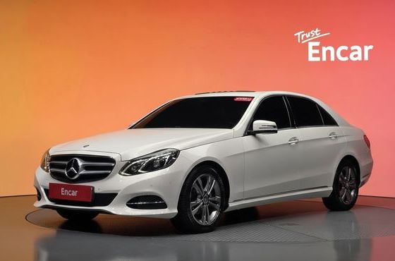 Mercedes-Benz E-Class E220 Bluetec Avantgarde — пробег 67 145 км — фото 1 из 5