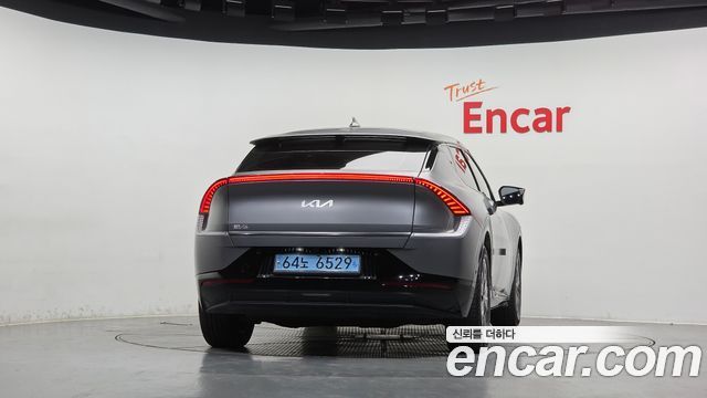 Kia EV6 из Кореи Encar