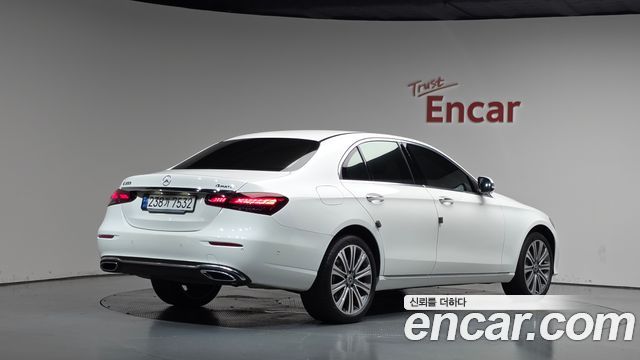 Mercedes-Benz E-Class из Кореи Encar