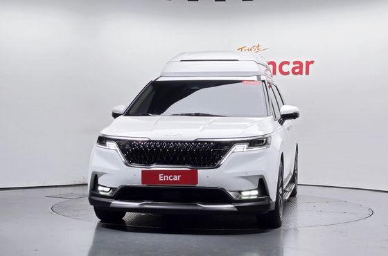 Kia Carnival Gasoline 7-Seater Signature — пробег 33 128 км — фото 3 из 5