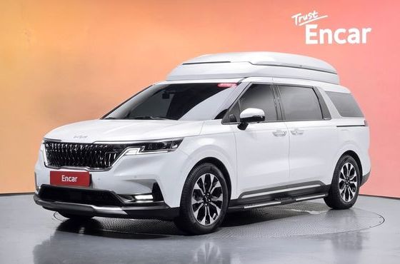 Kia Carnival Gasoline 7-Seater Signature — пробег 33 128 км — фото 1 из 5