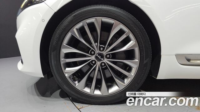 Kia K9 из Кореи Encar