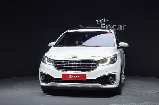 Kia Carnival 9-seater Prestige — пробег 137 434 км — фото 3 из 5