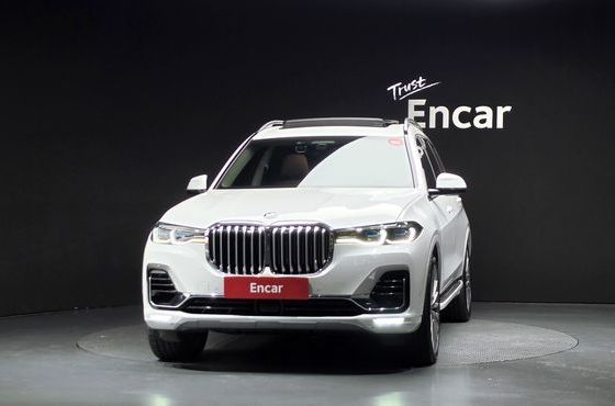 BMW X7 xDrive 40d Design Pure Excellence 6-Seater — пробег 62 869 км — фото 3 из 5