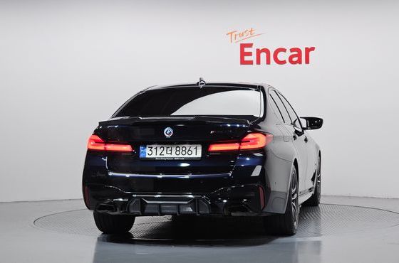 BMW 5-Series 520i M Sport — пробег 58 923 км — фото 4 из 5