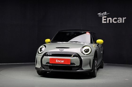 Mini Cooper SE Electric 3rd — пробег 13 098 км — фото 3 из 5