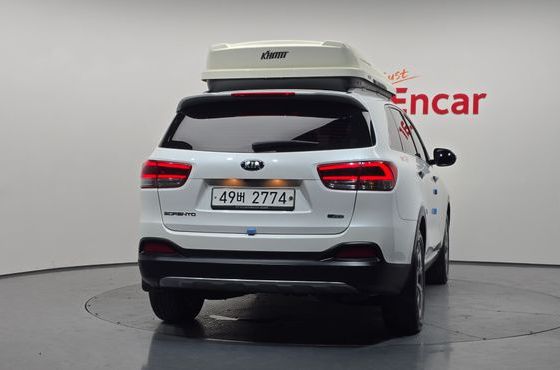 Kia Sorento Diesel 2.0 2WD Prestige — пробег 173 382 км — фото 4 из 5