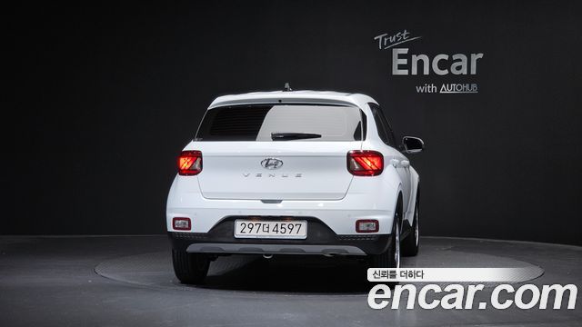 Hyundai Venue из Кореи Encar