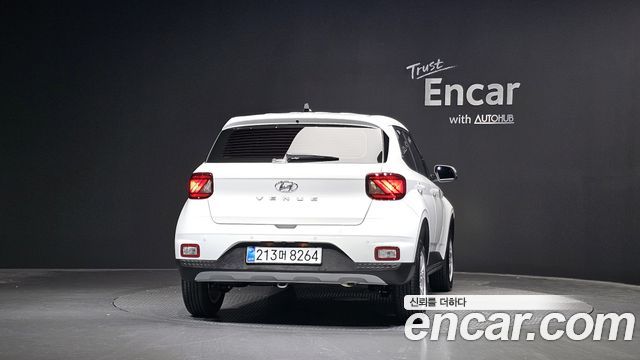 Hyundai Venue из Кореи Encar