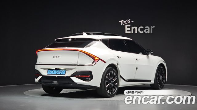 Kia EV6 Long Range 4WD GT Line — пробег 84 605 км — фото 2 из 5