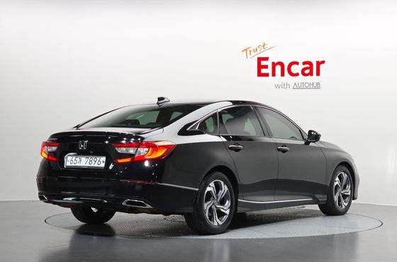 Honda Accord 1.5 Turbo — пробег 108 234 км — фото 2 из 5