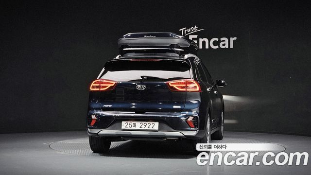 Kia Niro 1.6 HEV Noblesse Special — пробег 84 778 км — фото 4 из 5
