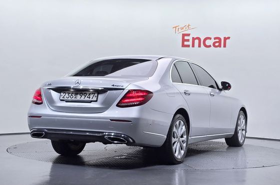 Mercedes-Benz E-Class E300 4MATIC Exclusive — пробег 134 525 км — фото 2 из 5