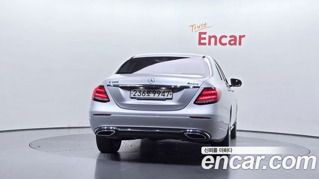 Mercedes-Benz E-Class E300 4MATIC Exclusive — пробег 134 525 км — фото 4 из 5