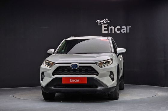 Toyota RAV4 2.5 2WD Hybrid — пробег 46 818 км — фото 3 из 5