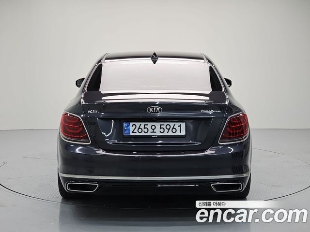 Kia K9 из Кореи Encar