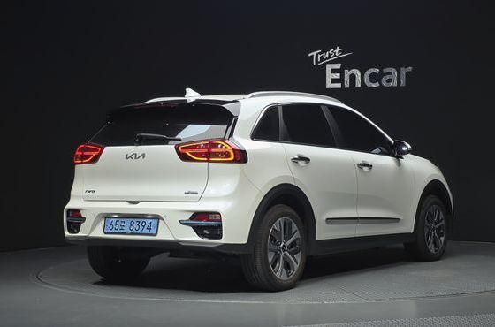 Kia Niro Noblesse — пробег 75 365 км — фото 2 из 5