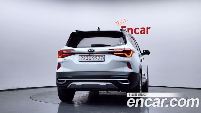 Kia Seltos из Кореи Encar