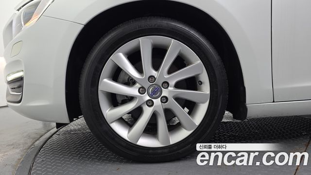 Volvo S60 из Кореи Encar