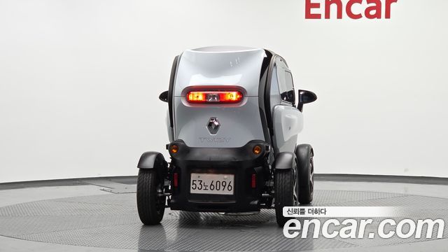 Renault (Samsung) Twizy Intens(2-seater) — пробег 3 296 км — фото 4 из 5