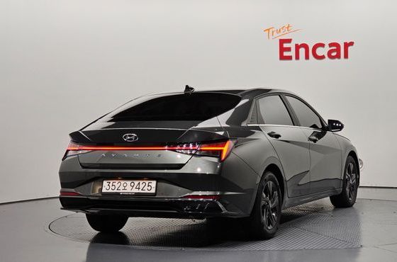 Hyundai AVANTE Inspiration — пробег 41 378 км — фото 2 из 5