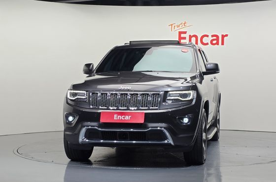 Jeep Cherokee 3.0 Diesel Overland WK2 — пробег 108 368 км — фото 3 из 5