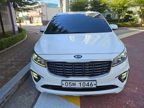 Kia Carnival 9-Seater Prstige — пробег 59 900 км — фото 1 из 5