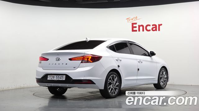 Hyundai AVANTE из Кореи Encar