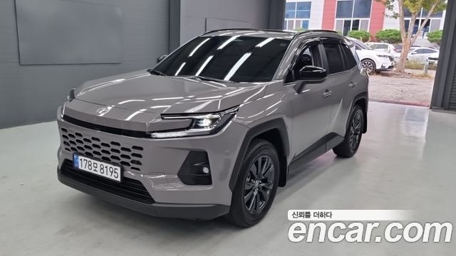 Toyota RAV4 2.5 HEV 2WD XLE — пробег 3 045 км — фото 2 из 5