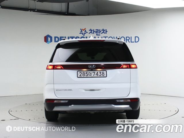 Kia Carnival из Кореи Encar