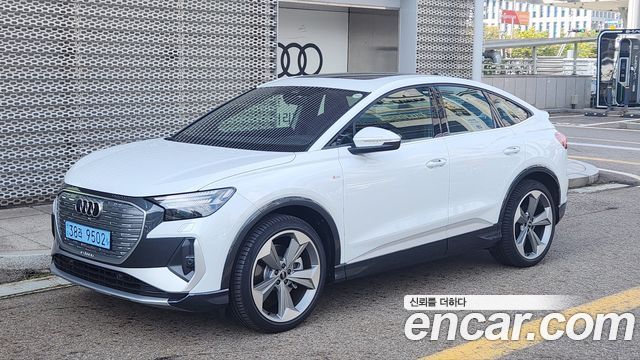 Audi Q4 e-tron 45 Premium Sportback — пробег 730 км — фото 1 из 5